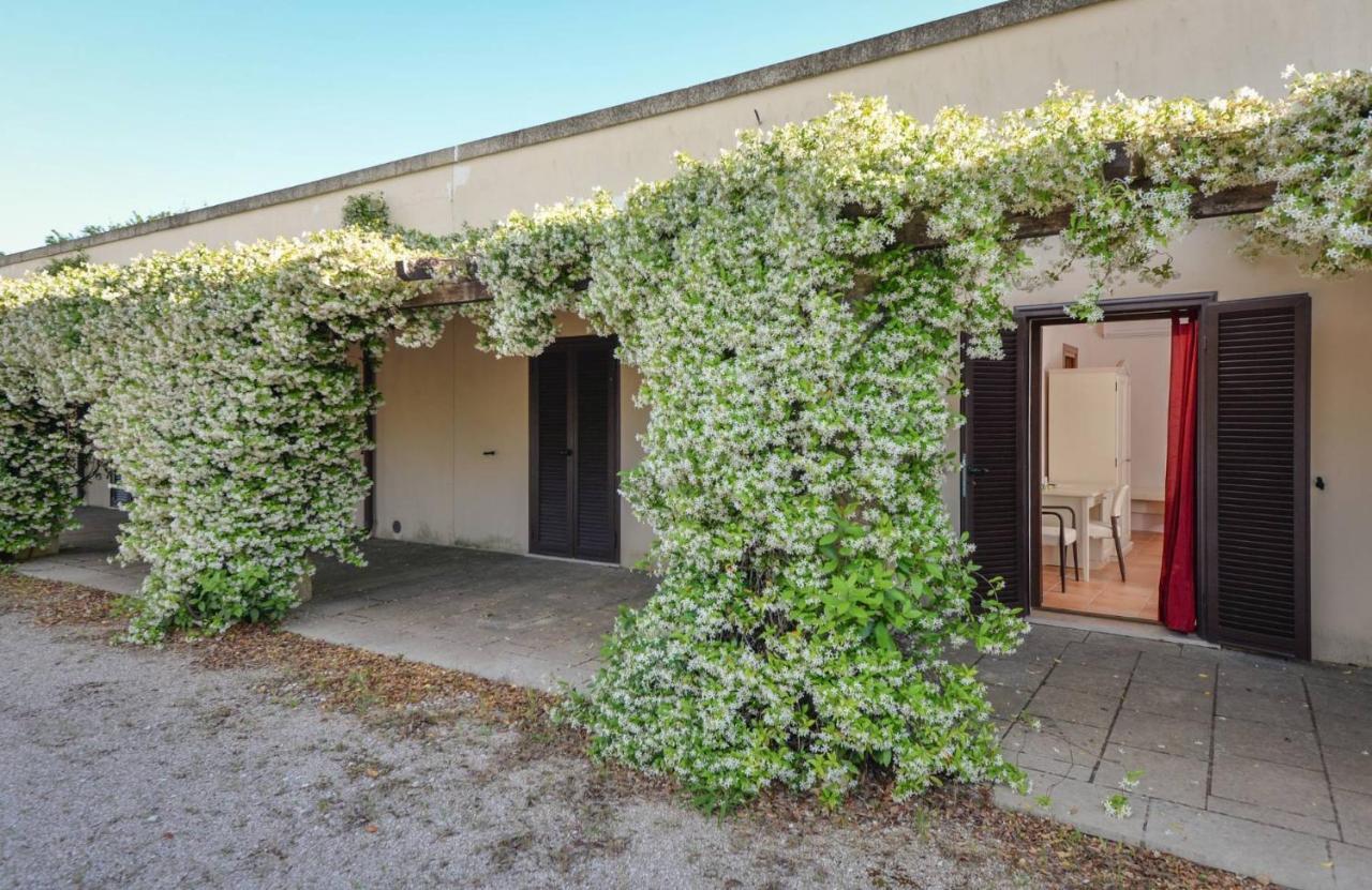 Masseria Li Campi Cavallino di Lecce Exterior foto